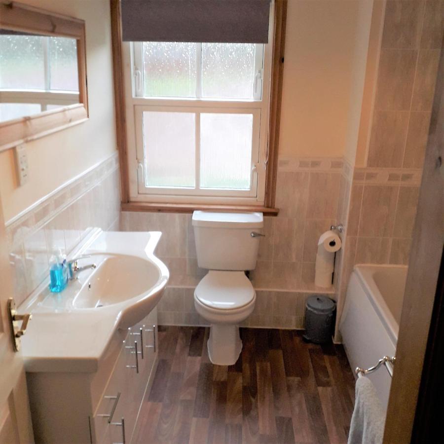 The View Deer Park Luxury Apartment Единбург Екстериор снимка